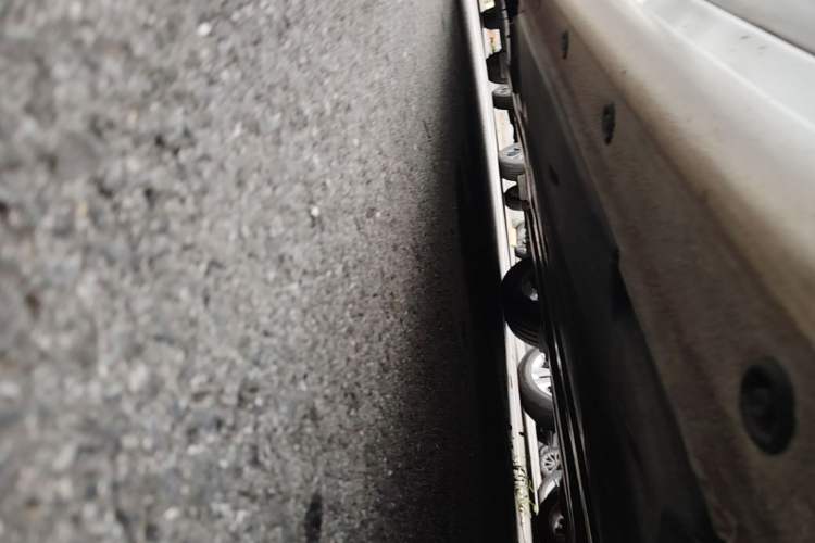 Used Hyundai Mistra 2014 1.8L Automatic Smart GLS Right Side Sill