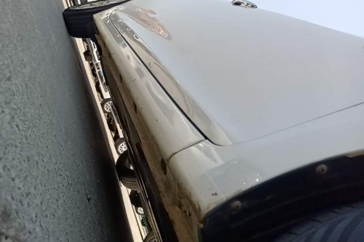 Used Hyundai Mistra 2014 1.8L Automatic Smart GLS Right Side Sill