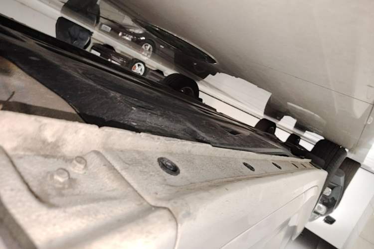 Used Hyundai Mistra 2014 1.8L Automatic Smart GLS Right Side Sill