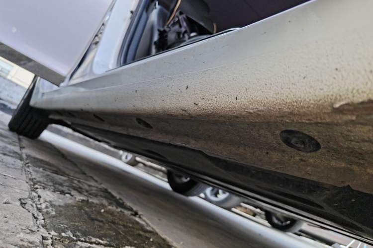Used Hyundai Mistra 2014 1.8L Automatic Smart GLS Right Side Sill