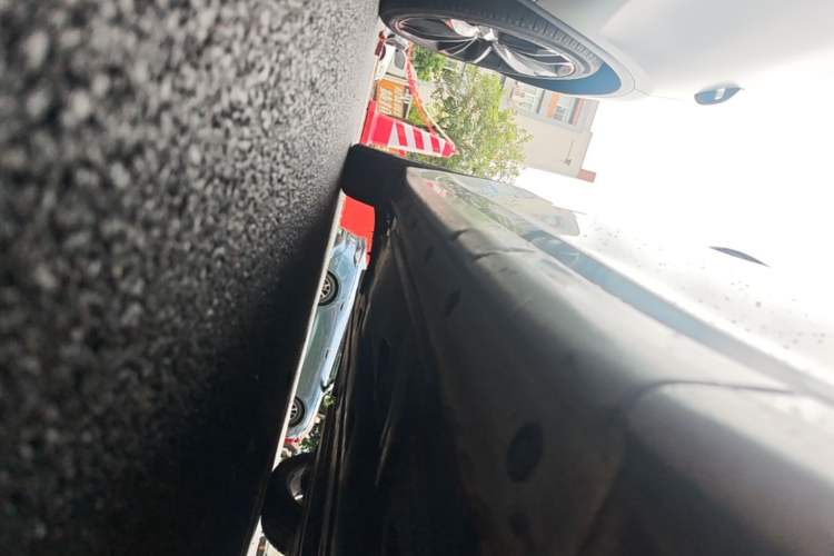 Used Hyundai Mistra 2014 1.8L Automatic Deluxe DLX Model Right Side Sill