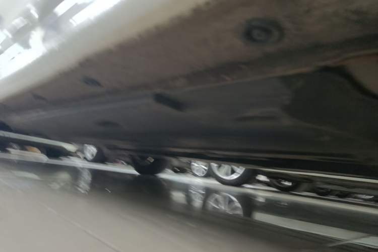 Used Hyundai Mistra 2014 1.8L Automatic Smart GLS Right Side Sill