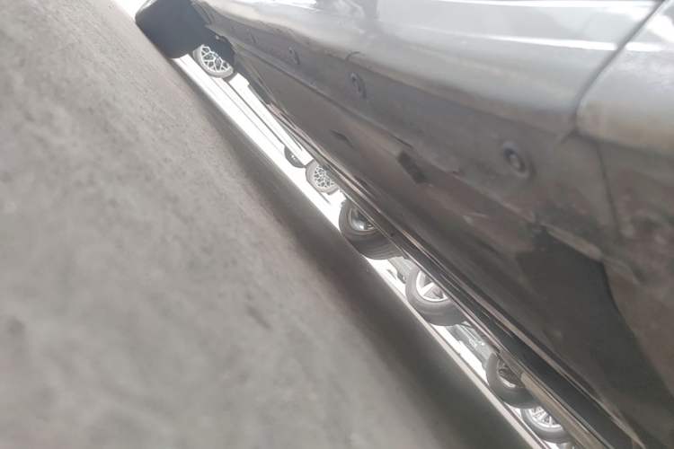 Used Hyundai Mistra 2014 1.8L Automatic Deluxe DLX Model Right Side Sill