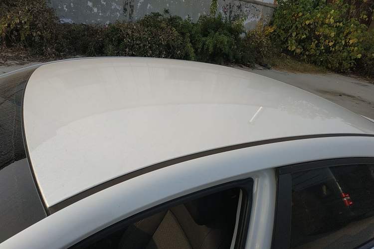 Used Hyundai Mistra 2014 1.8L Manual Comfort GL Model Roof