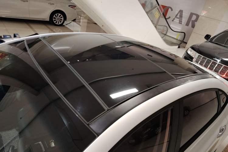 Used Hyundai Mistra 2014 1.8L Automatic Smart GLS Roof