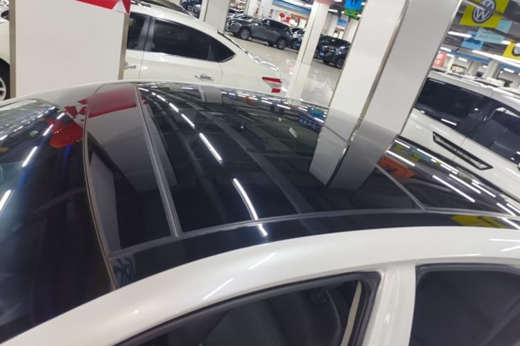 Used Hyundai Mistra 2014 1.8L Automatic Smart GLS Roof