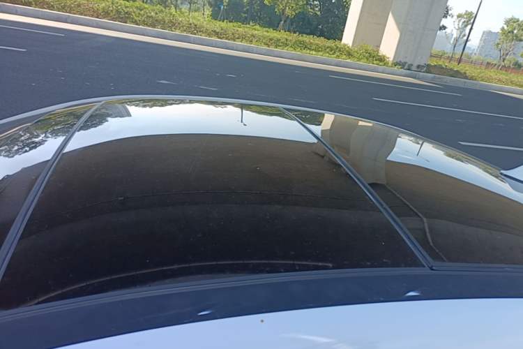 Used Hyundai Mistra 2014 1.8L Automatic Smart GLS Roof