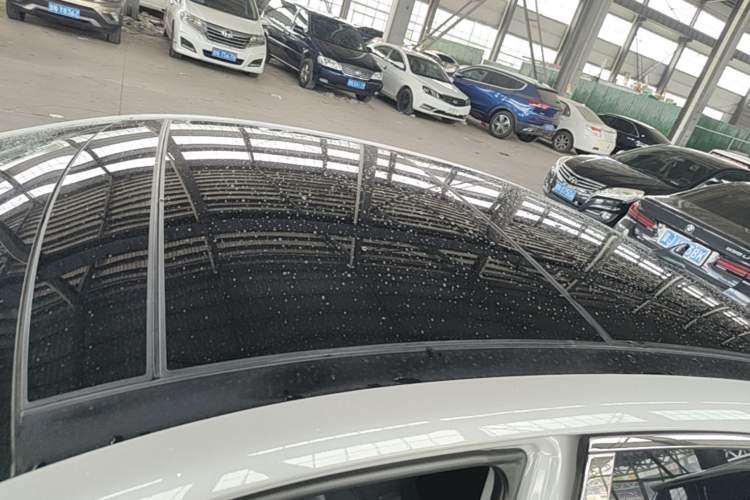 Used Hyundai Mistra 2014 1.8L Automatic Smart GLS Roof