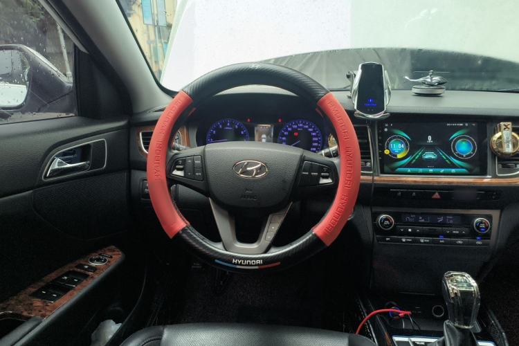 Used Hyundai Mistra 2014 1.8L Automatic Deluxe DLX Model Steering Wheel
