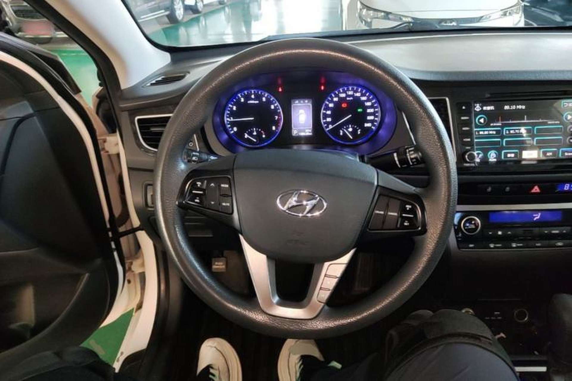 Used Hyundai Mistra 2014 1.8L Automatic Smart GLS Steering Wheel