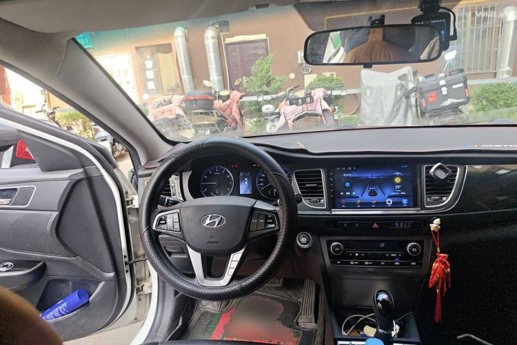Used Hyundai Mistra 2014 1.8L Automatic Smart GLS Steering Wheel