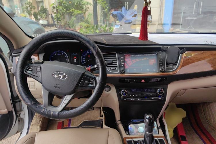 Used Hyundai Mistra 2014 1.8L Automatic Deluxe DLX Model Steering Wheel