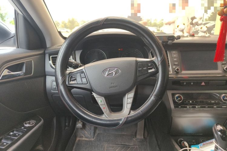 Used Hyundai Mistra 2014 1.8L Automatic Deluxe DLX Model Steering Wheel