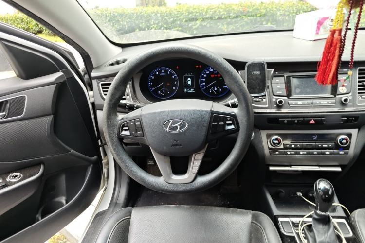 Used Hyundai Mistra 2014 1.8L Automatic Smart GLS Steering Wheel