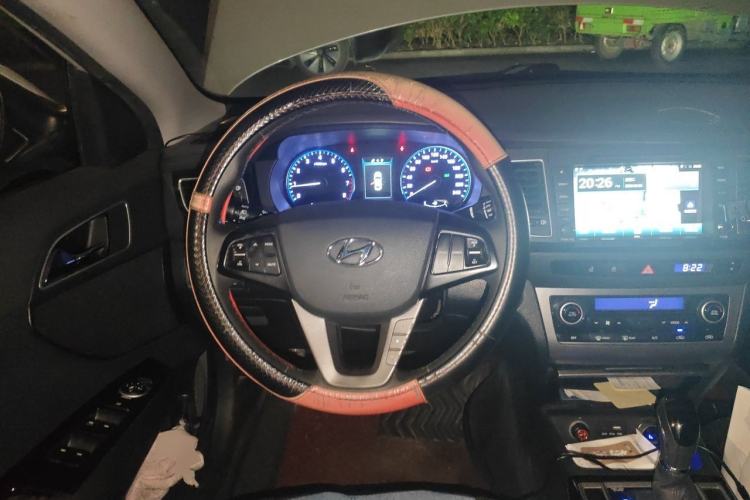Used Hyundai Mistra 2014 1.8L Automatic Deluxe DLX Model Steering Wheel