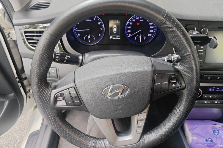 Used Hyundai Mistra 2014 1.8L Automatic Smart GLS Steering Wheel