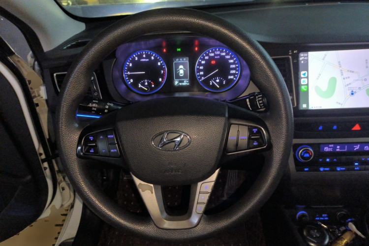 Used Hyundai Mistra 2014 1.8L Automatic Smart GLS Steering Wheel