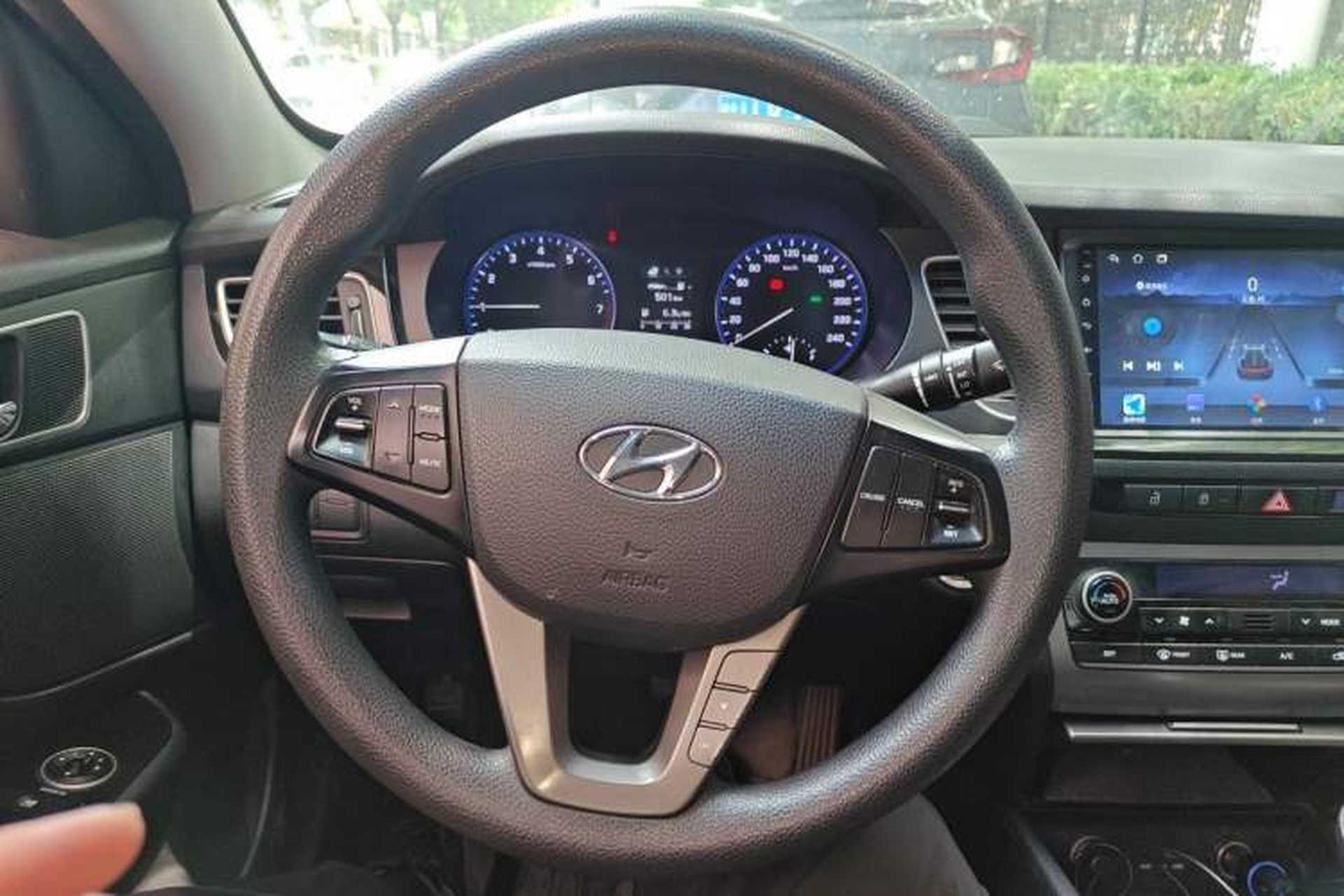 Used Hyundai Mistra 2014 1.8L Automatic Smart GLS Steering Wheel
