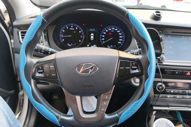 Used Hyundai Mistra 2014 1.8L Automatic Deluxe DLX Model Steering Wheel