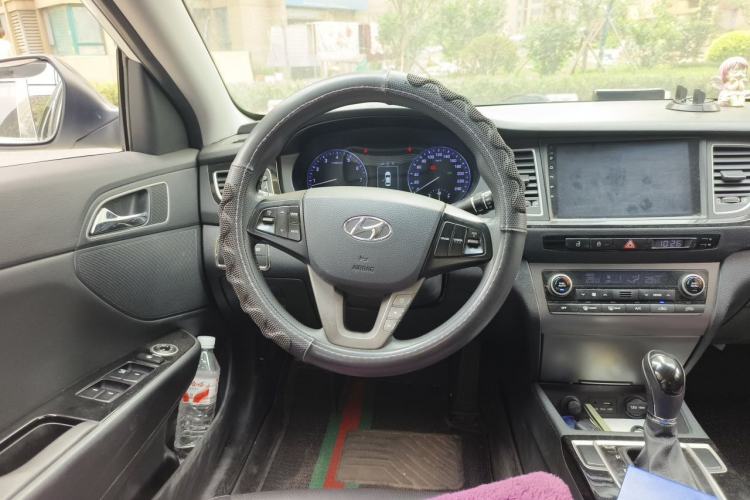 Used Hyundai Mistra 2014 1.8L Automatic Smart GLS Steering Wheel