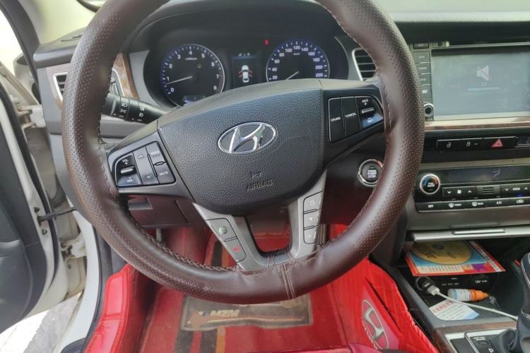 Used Hyundai Mistra 2014 1.8L Automatic Deluxe DLX Model Steering Wheel