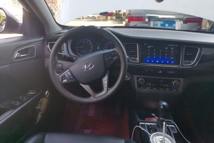 Used Hyundai Mistra 2014 1.8L Automatic Smart GLS Steering Wheel