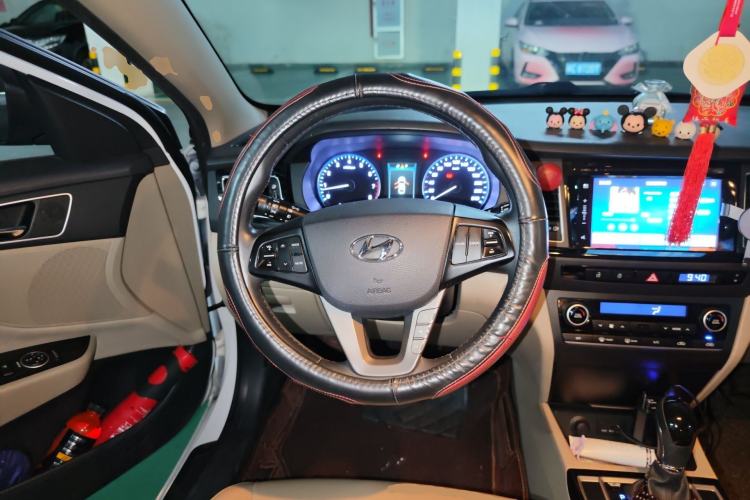 Used Hyundai Mistra 2014 1.8L Automatic Deluxe DLX Model Steering Wheel