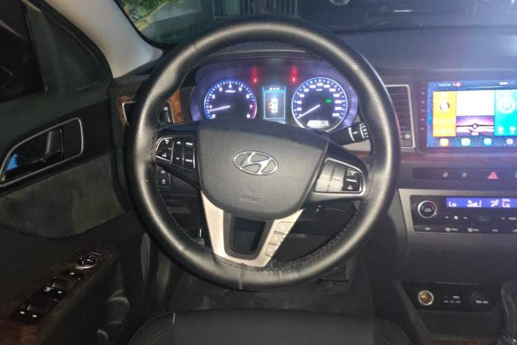 Used Hyundai Mistra 2014 1.8L Automatic Deluxe DLX Model Steering Wheel