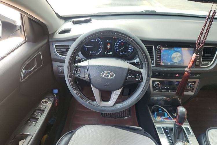 Used Hyundai Mistra 2014 1.8L Automatic Deluxe DLX Model Steering Wheel