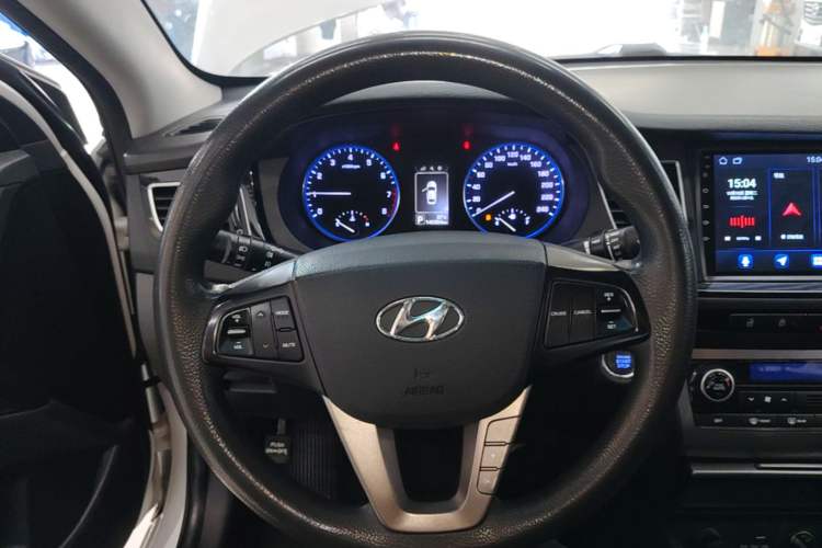 Used Hyundai Mistra 2014 1.8L Automatic Smart GLS Steering Wheel
