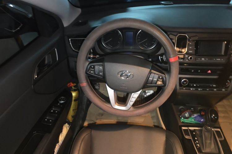 Used Hyundai Mistra 2014 1.8L Automatic Smart GLS Steering Wheel