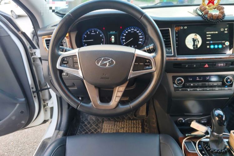 Used Hyundai Mistra 2014 1.8L Automatic Deluxe DLX Model Steering Wheel