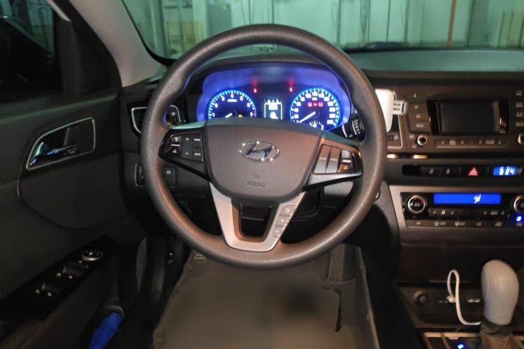 Used Hyundai Mistra 2014 1.8L Automatic Smart GLS Steering Wheel