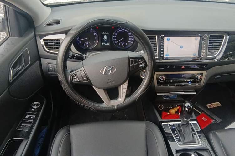Used Hyundai Mistra 2014 1.8L Automatic Smart GLS Steering Wheel
