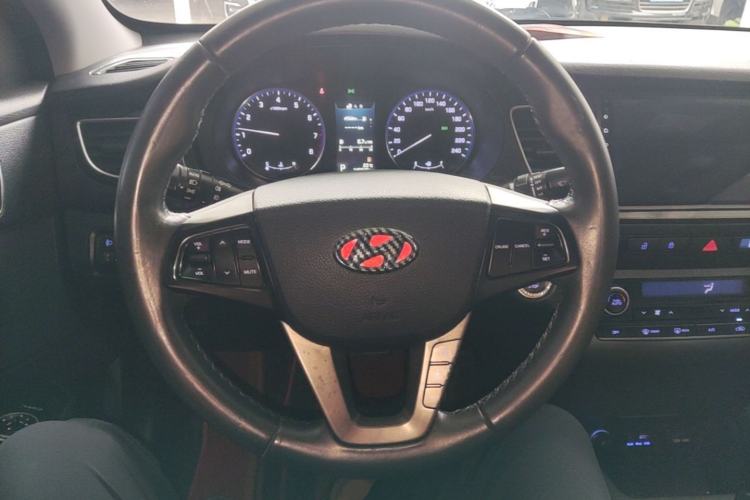 Used Hyundai Mistra 2014 1.8L Automatic Deluxe DLX Model Steering Wheel
