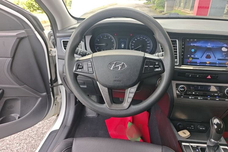 Used Hyundai Mistra 2014 1.8L Automatic Smart GLS Steering Wheel