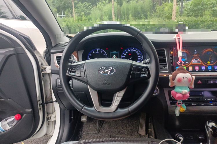 Used Hyundai Mistra 2014 1.8L Automatic Deluxe DLX Model Steering Wheel
