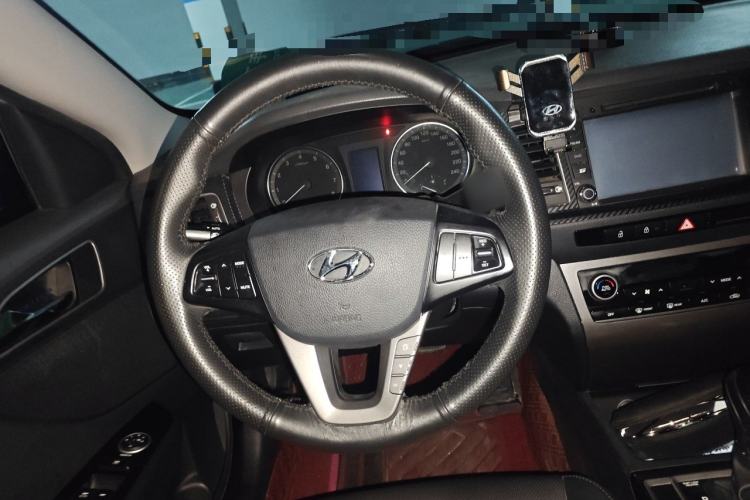 Used Hyundai Mistra 2014 1.8L Automatic Smart GLS Steering Wheel