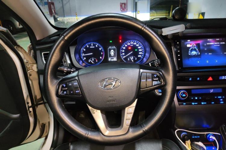 Used Hyundai Mistra 2014 1.8L Automatic Smart GLS Steering Wheel