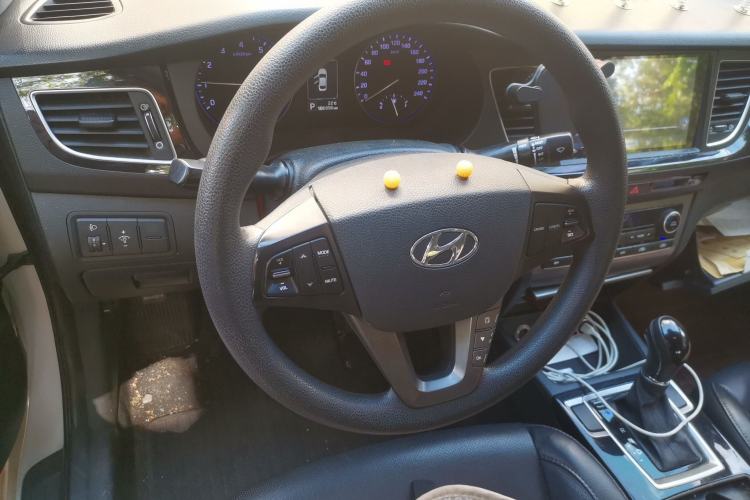 Used Hyundai Mistra 2014 1.8L Automatic Smart GLS Steering Wheel