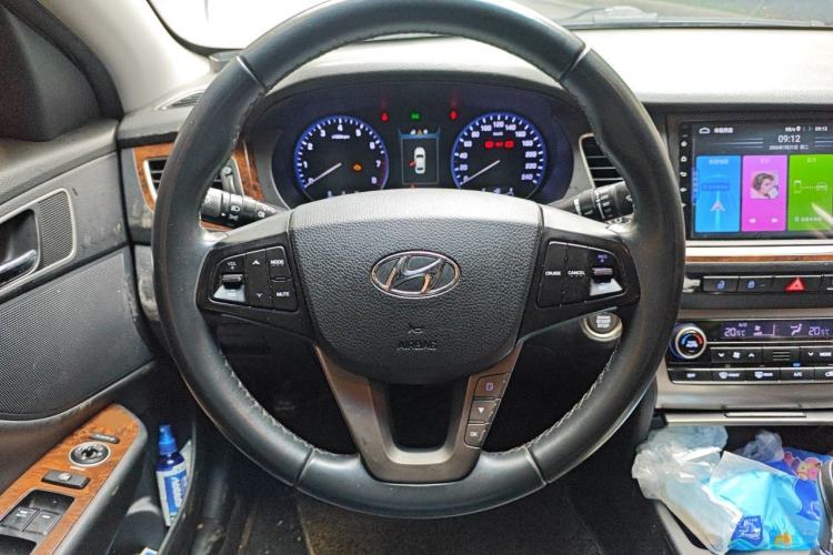 Used Hyundai Mistra 2014 1.8L Automatic Deluxe DLX Model Steering Wheel