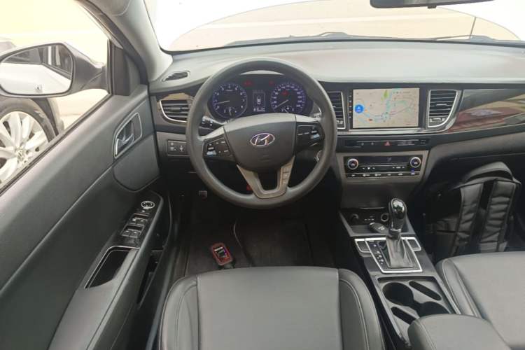 Used Hyundai Mistra 2014 1.8L Automatic Smart GLS Steering Wheel