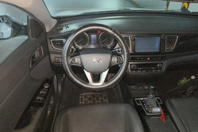 Used Hyundai Mistra 2014 1.8L Automatic Smart GLS Steering Wheel