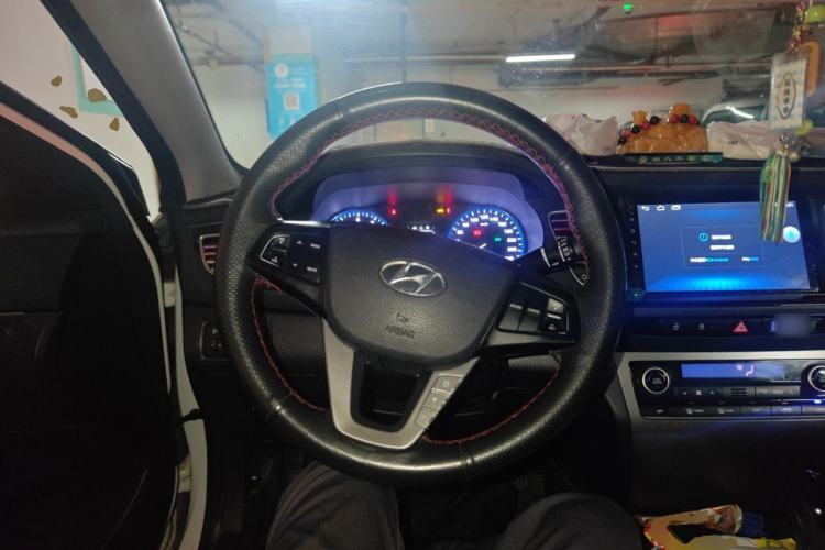 Used Hyundai Mistra 2014 1.8L Automatic Smart GLS Steering Wheel