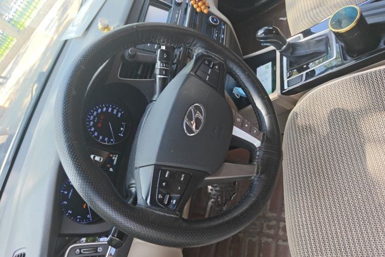 Used Hyundai Mistra 2014 1.8L Automatic Deluxe DLX Model Steering Wheel