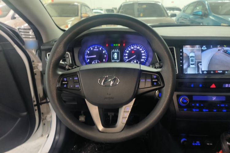 Used Hyundai Mistra 2014 1.8L Automatic Smart GLS Steering Wheel