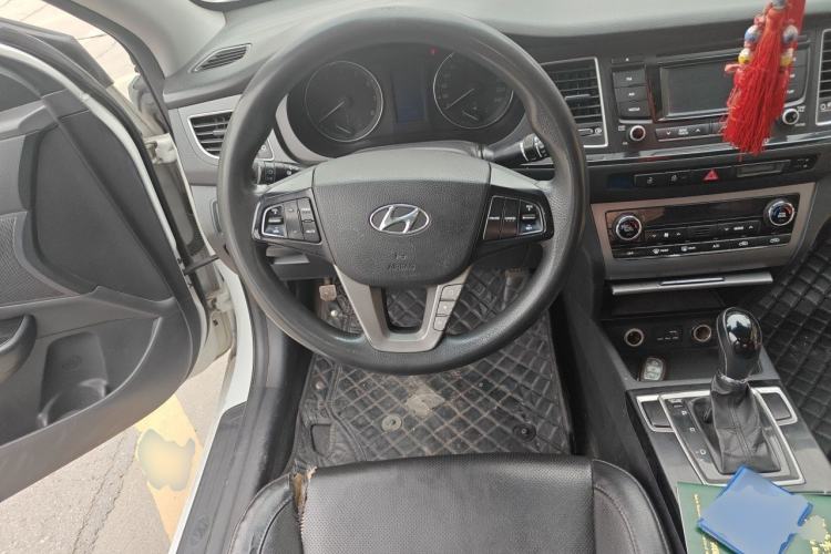 Used Hyundai Mistra 2014 1.8L Automatic Smart GLS Steering Wheel