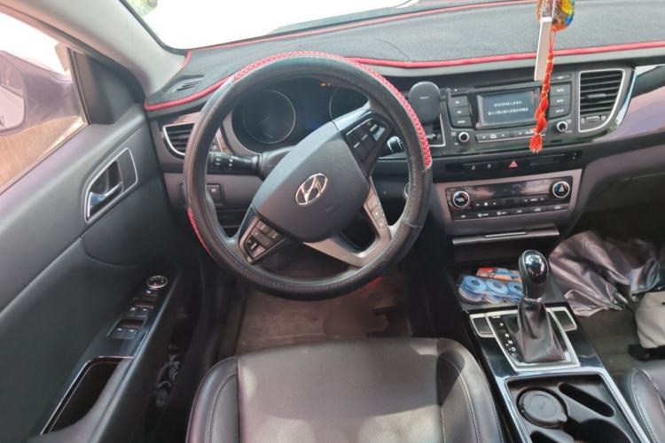 Used Hyundai Mistra 2014 1.8L Automatic Smart GLS Steering Wheel
