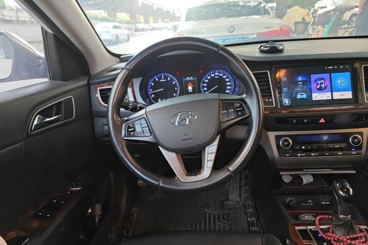 Used Hyundai Mistra 2014 1.8L Automatic Deluxe DLX Model Steering Wheel