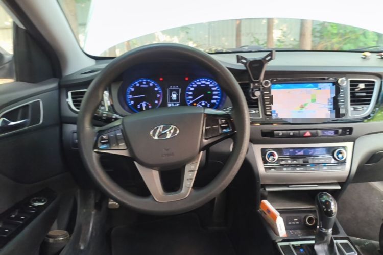 Used Hyundai Mistra 2014 1.8L Automatic Smart GLS Steering Wheel
